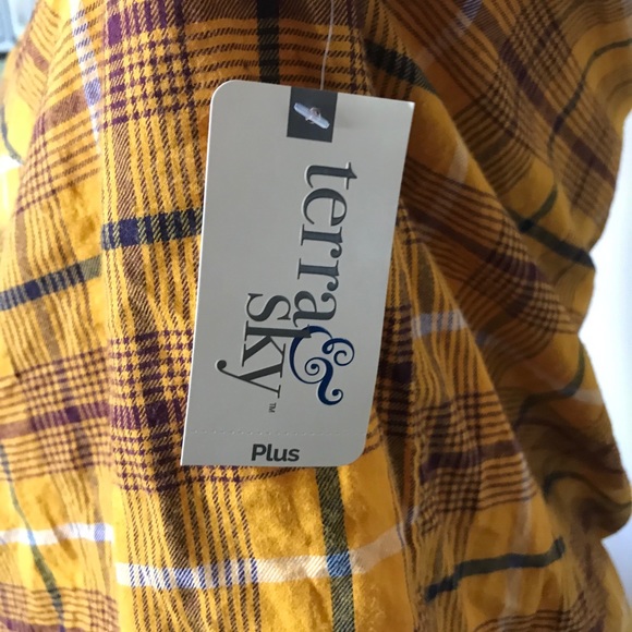 ▪️Button Down▪️ - Picture 4 of 4